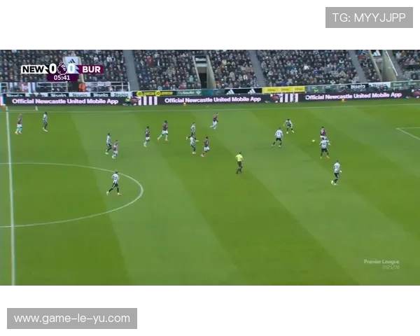 英超第20轮冷门频出：曼城利物浦均遭补时绝平，积分榜格局微调